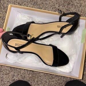 Michael Kors Elegant Black Sandals